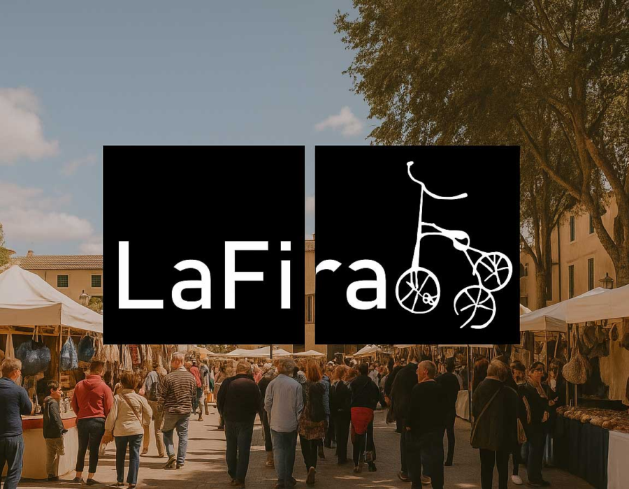 La Fira lettering over a scene of outdoor stalls and visitors